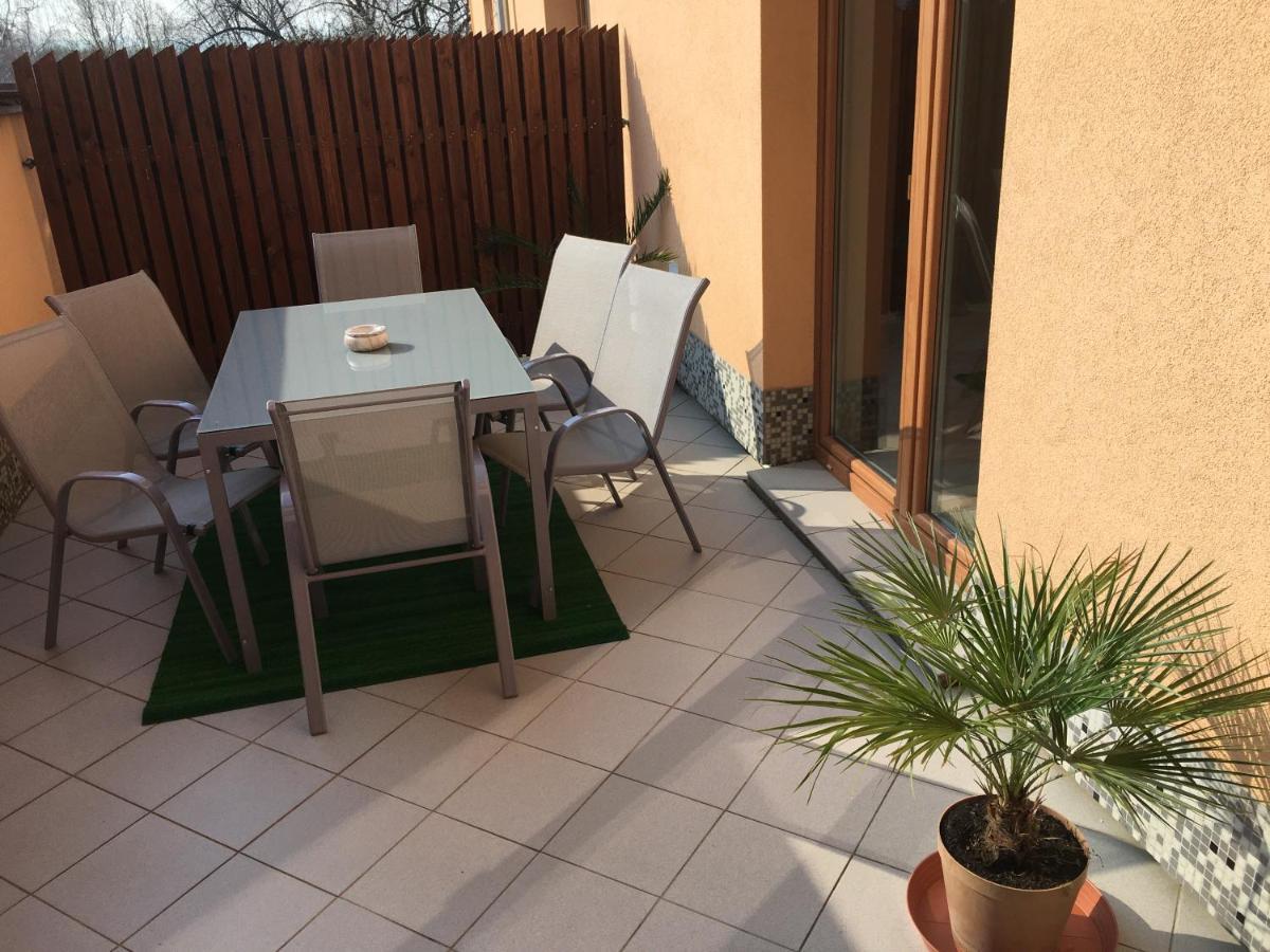 Apartmán Slunečnice s terasou Ceske Budejovice Esterno foto