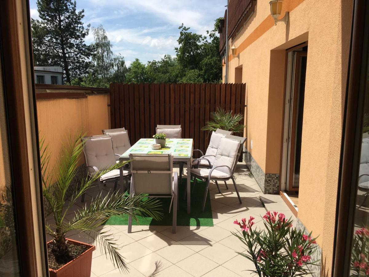 Apartmán Slunečnice s terasou Ceske Budejovice Esterno foto